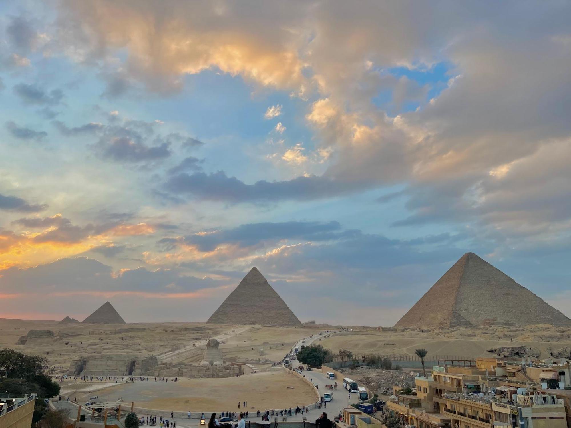 Royal Golden Pyramids Inn Giza Dış mekan fotoğraf