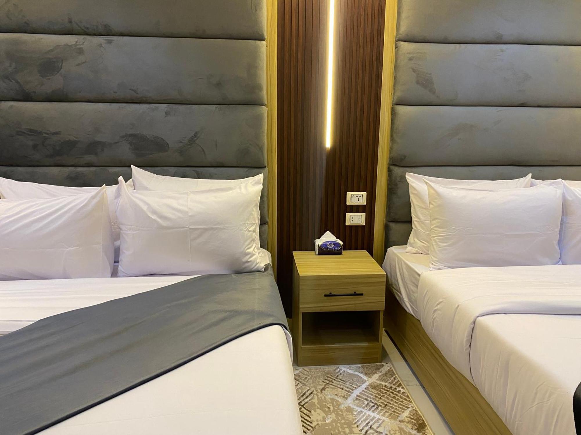Royal Golden Pyramids Inn Giza Dış mekan fotoğraf
