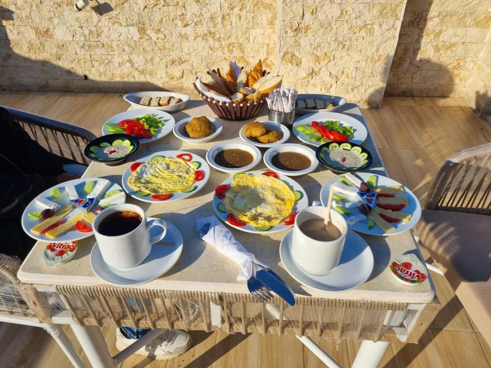 Royal Golden Pyramids Inn Giza Dış mekan fotoğraf